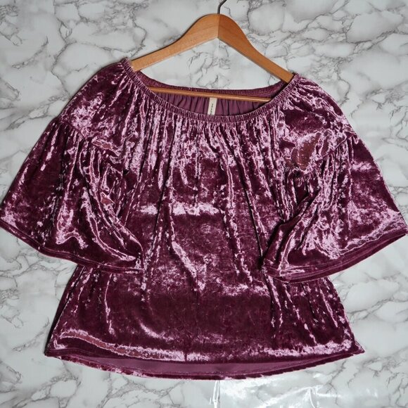 Women's Bell Sleeve Top Crushed Velvet Off The Shoulder Size M Tyche Los Angeles - Picture 1 of 13